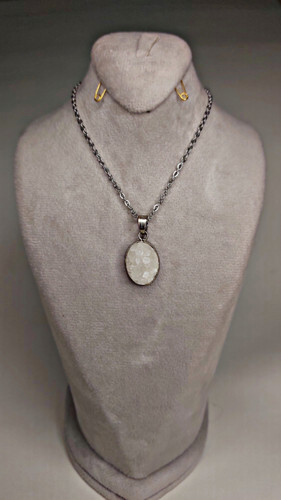 گردنبند راف سنگ کوارتز