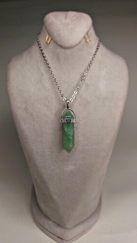 گردنبند منشور سنگ اونتورین