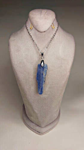 گردنبند راف سنگ کیانیت