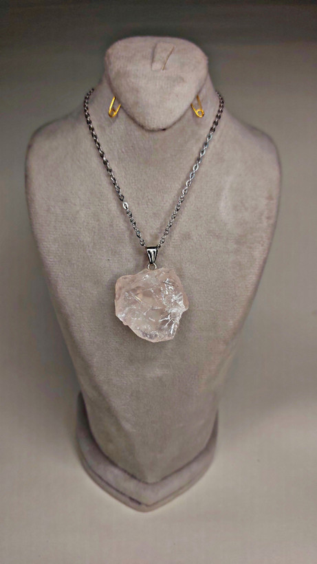 گردنبند راف سنگ رزکوارتز