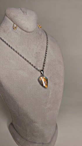 گردنبند مینیمال لابرادوریت