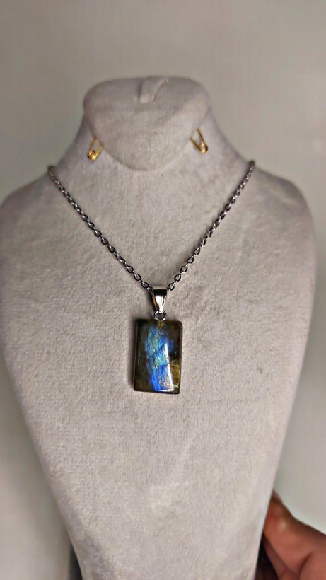 گردنبند لابرادوریت آبی