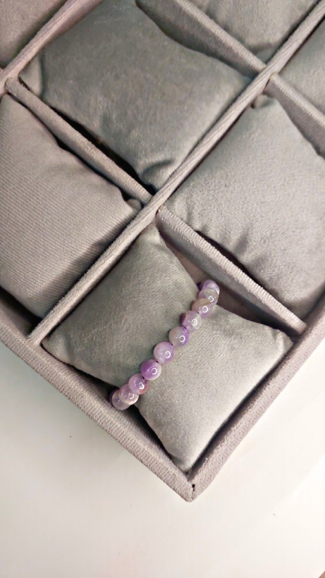 سنگ امیتیست سوسنی