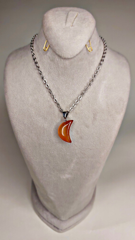 گردنبند ماه سنگ Carnelian