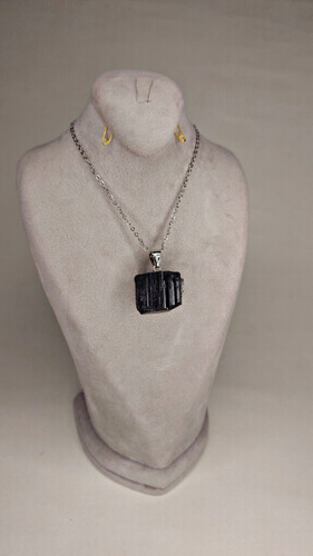 گردنبند سنگ تورمالین سیاه