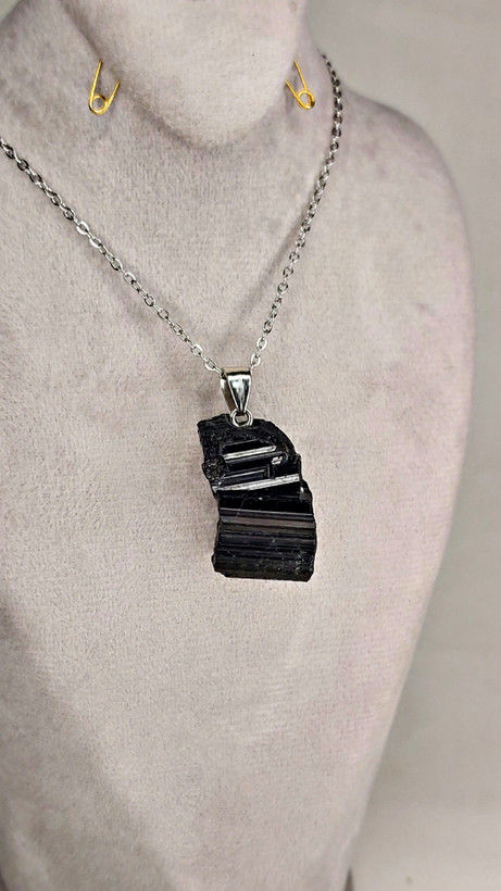 گردنبند سنگ Black tourmaline