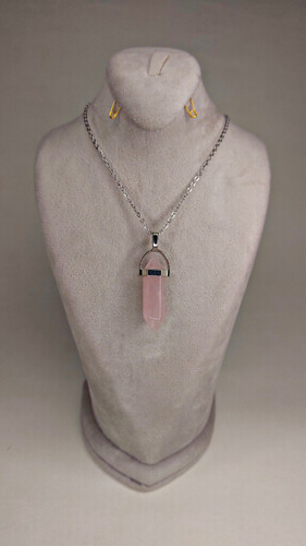 گردنبند منشور سنگ رزکوارتز