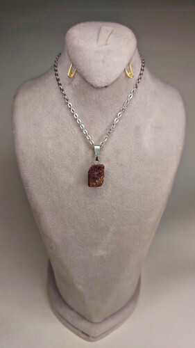 گردنبند راف سنگ یاقوت سرخ