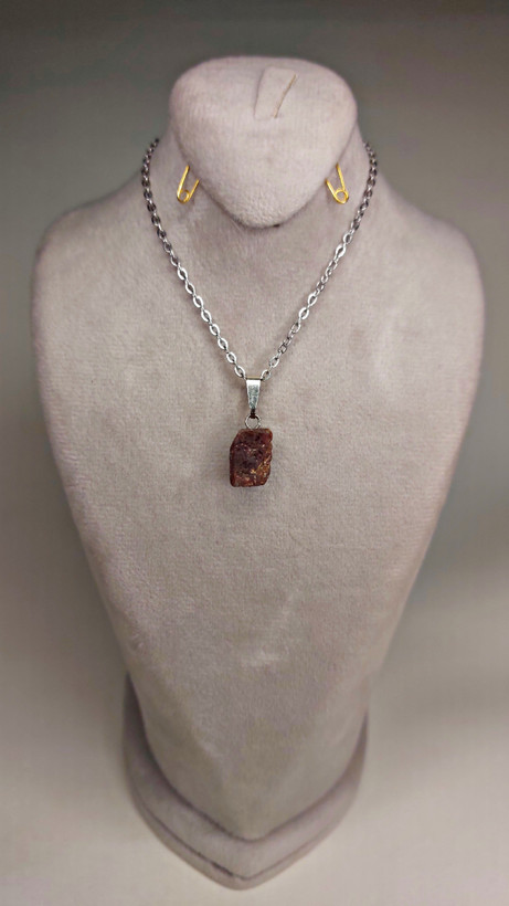 گردنبند راف سنگ یاقوت سرخ