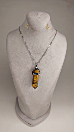 گردنبند منشور سنگ چشم ببر