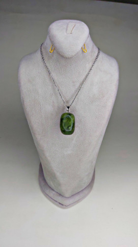 گردنبند سنگ یشم