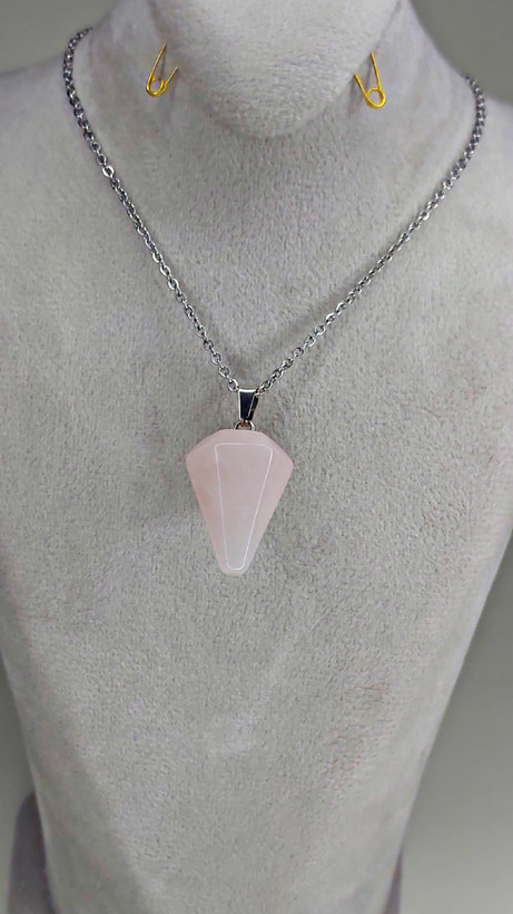 گردنبند سنگ رزکوارتز