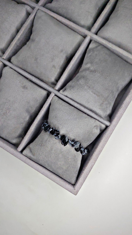 دستبند چیپسی سنگ ابسیدین لکه برفی