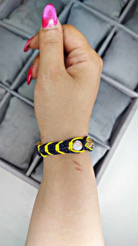 دستبند بافت چرم