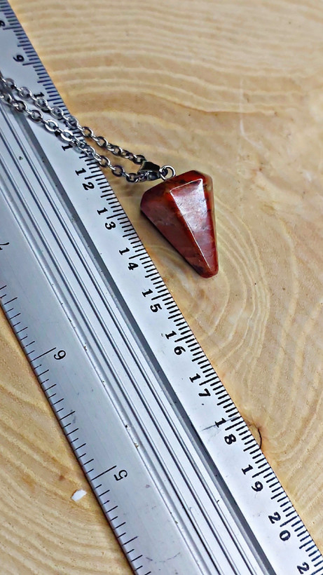 گردنبند پاندول سنگ جاسپر قرمز