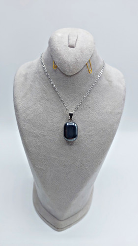 گردنبند سنگ حدید